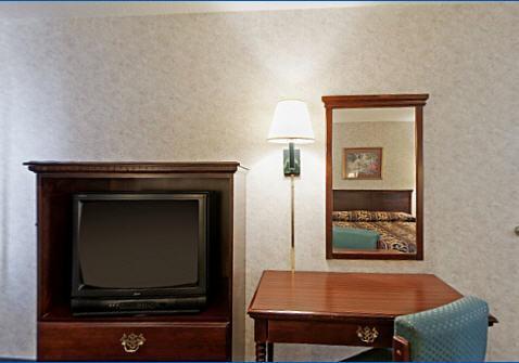 America'S Best Value Inn & Suites - Memphis/Graceland Quarto foto